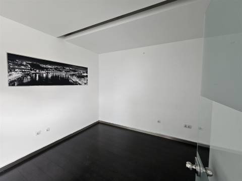 Loja  Arrendamento em Mafamude e Vilar do Paraíso,Vila Nova de Gaia