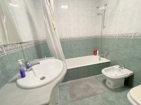 Apartamento T2 MOBILADO, em Vilar de Andorinho!