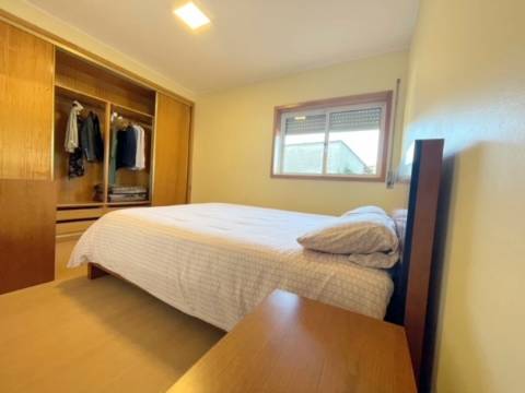 Apartamento T2 MOBILADO, em Vilar de Andorinho!