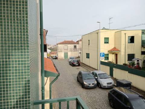 Prédio T4 em Campanhã, Porto!
