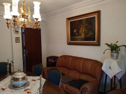 Prédio T4 em Campanhã, Porto!