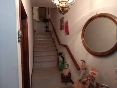 Prédio T4 em Campanhã, Porto!