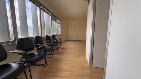 Escritório  Arrendamento em Mafamude e Vilar do Paraíso,Vila Nova de Gaia