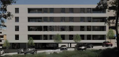 T1 a 900 metros da Praia de Canidelo com varanda, garagem box e arrumos!