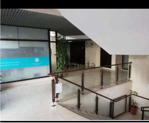 Loja ao lado do Corte Inglês em Gaia!