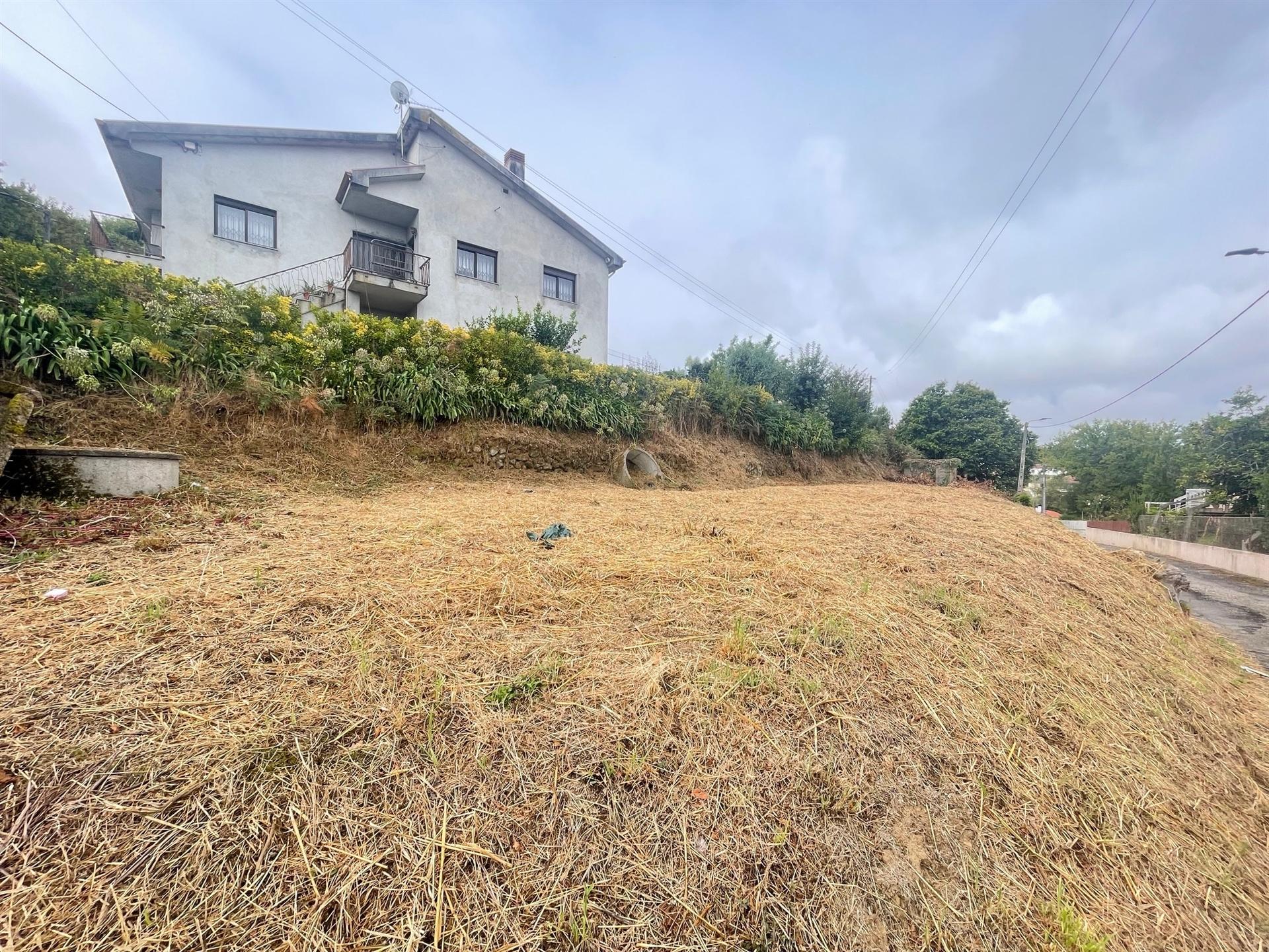 Terreno com 450m² – Vilar de Andorinho – Zona de Moradias!