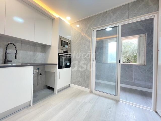 Apartamento T3 localizado a 700 metros da Estação do Metro!