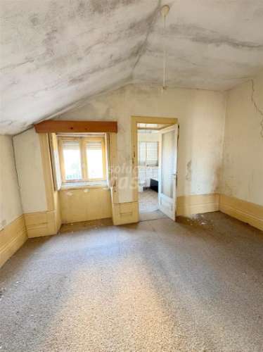 Prédio para Restaurar no Centro Histórico de Vila Nova de Gaia – Zona das Caves do Vinho do Porto!