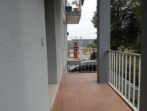 Fantástico Andar Moradia T3+1 em Oliveira do Douro, junto ao Parque da Lavandeira!