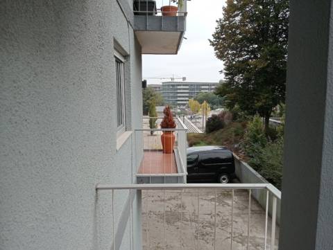 Fantástico Andar Moradia T3+1 em Oliveira do Douro, junto ao Parque da Lavandeira!