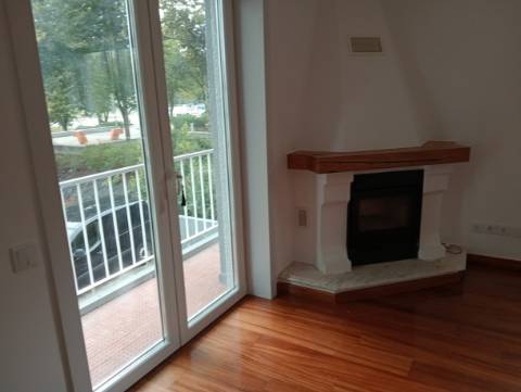 Fantástico Andar Moradia T3+1 em Oliveira do Douro, junto ao Parque da Lavandeira!