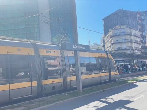 Trespasse de Loja de Roupas Infantis!