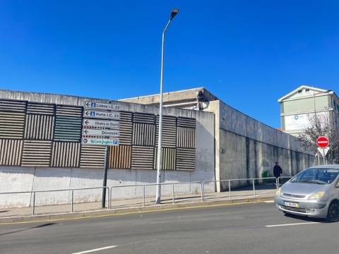 Trespasse de Loja de Roupas Infantis!