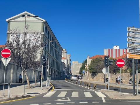 Trespasse de Loja de Roupas Infantis!