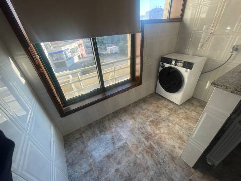 Apartamento T2 Remodelado no Centro da Maia - Arrendamento