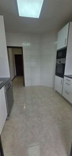 T2+1 em Oliveira do Douro, nos Arcos do Sardão, com Garagem!