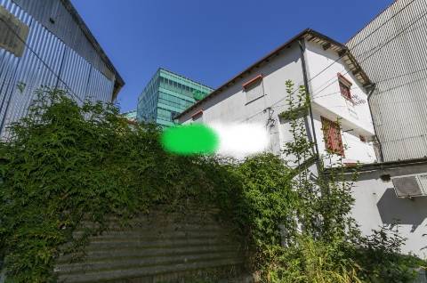 Moradia Geminada T2 para Reconstruir ao lado do Corte Inglês, em Gaia!