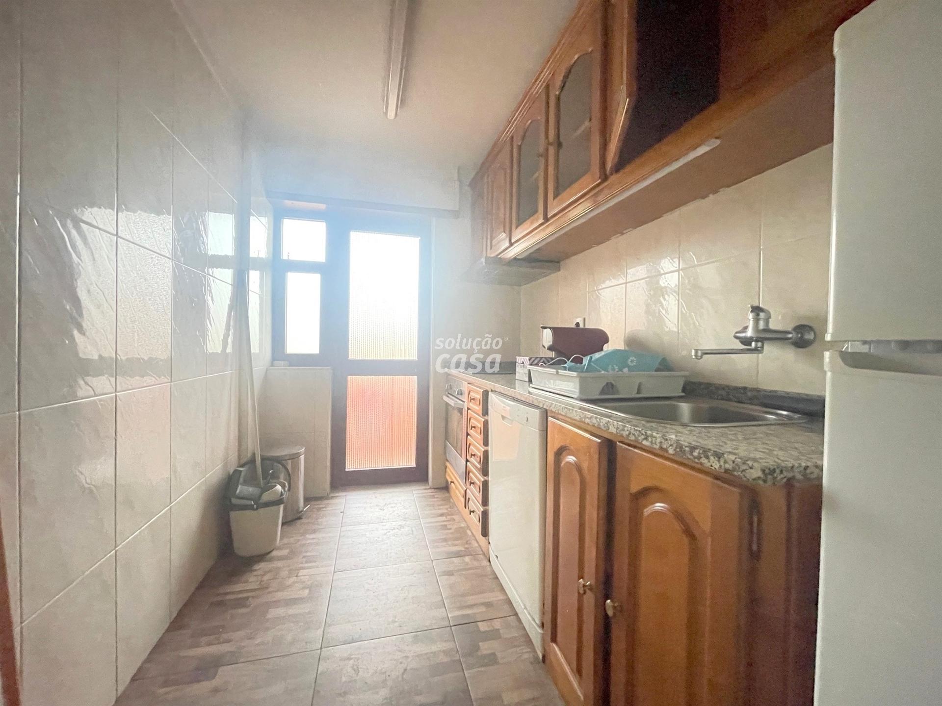 Apartamento T2 próximo da Estação do Metro!