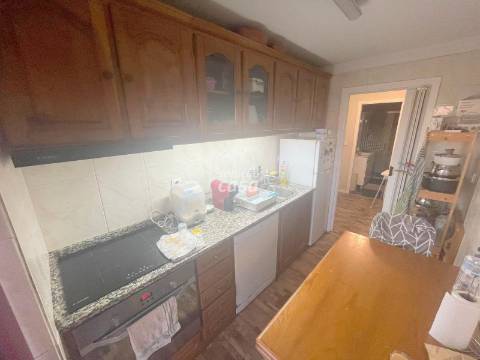 Apartamento T2 próximo da Estação do Metro!