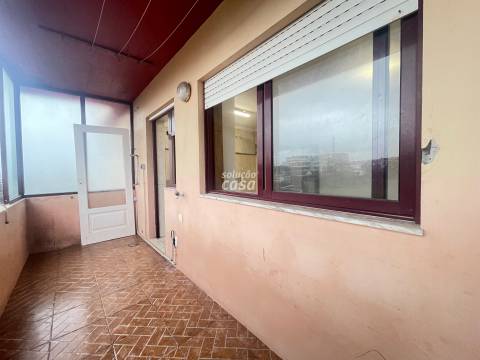 Apartamento T2 próximo da Estação do Metro!