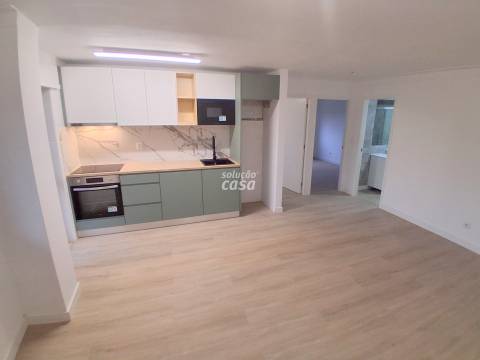 Apartamento T2 próximo da Estação do Metro!