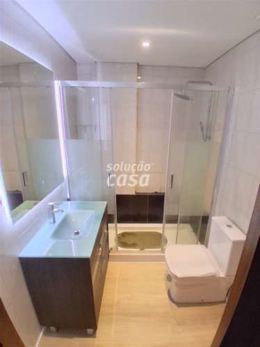 Apartamento T2 com Lugar de Garagem, localizado a 600 metros do Metro!