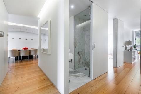 T3 Espetacular com vistas para o Rio Douro, no 4º e Último Piso, no Cais do Cavaco na Afurada!