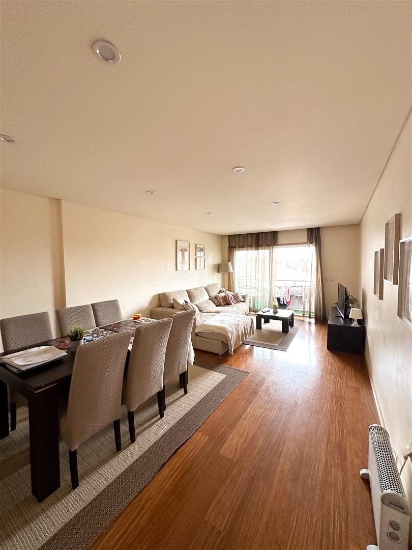 T2+1 em Canidelo com Varanda, Garagem e Excelentes Áreas!