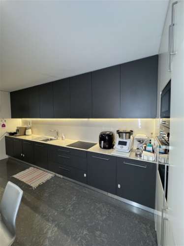 Onde o Luxo encontra o Pôr do Sol: T2+1 Único na Granja com Vistas de Mar!