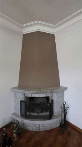 Moradia T3, de 4 frentes, em Arcozelo - Oportunidade Única!