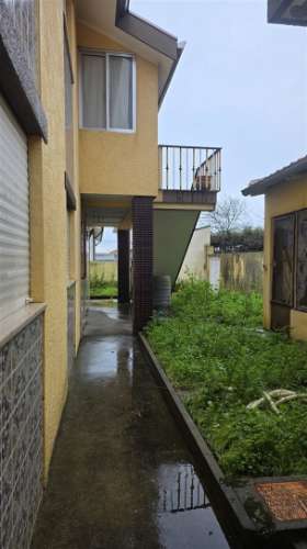 Moradia T3, de 4 frentes, em Arcozelo - Oportunidade Única!