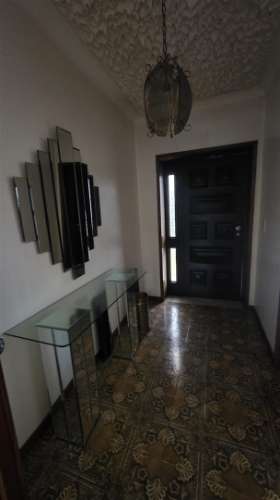 Moradia T3, de 4 frentes, em Arcozelo - Oportunidade Única!