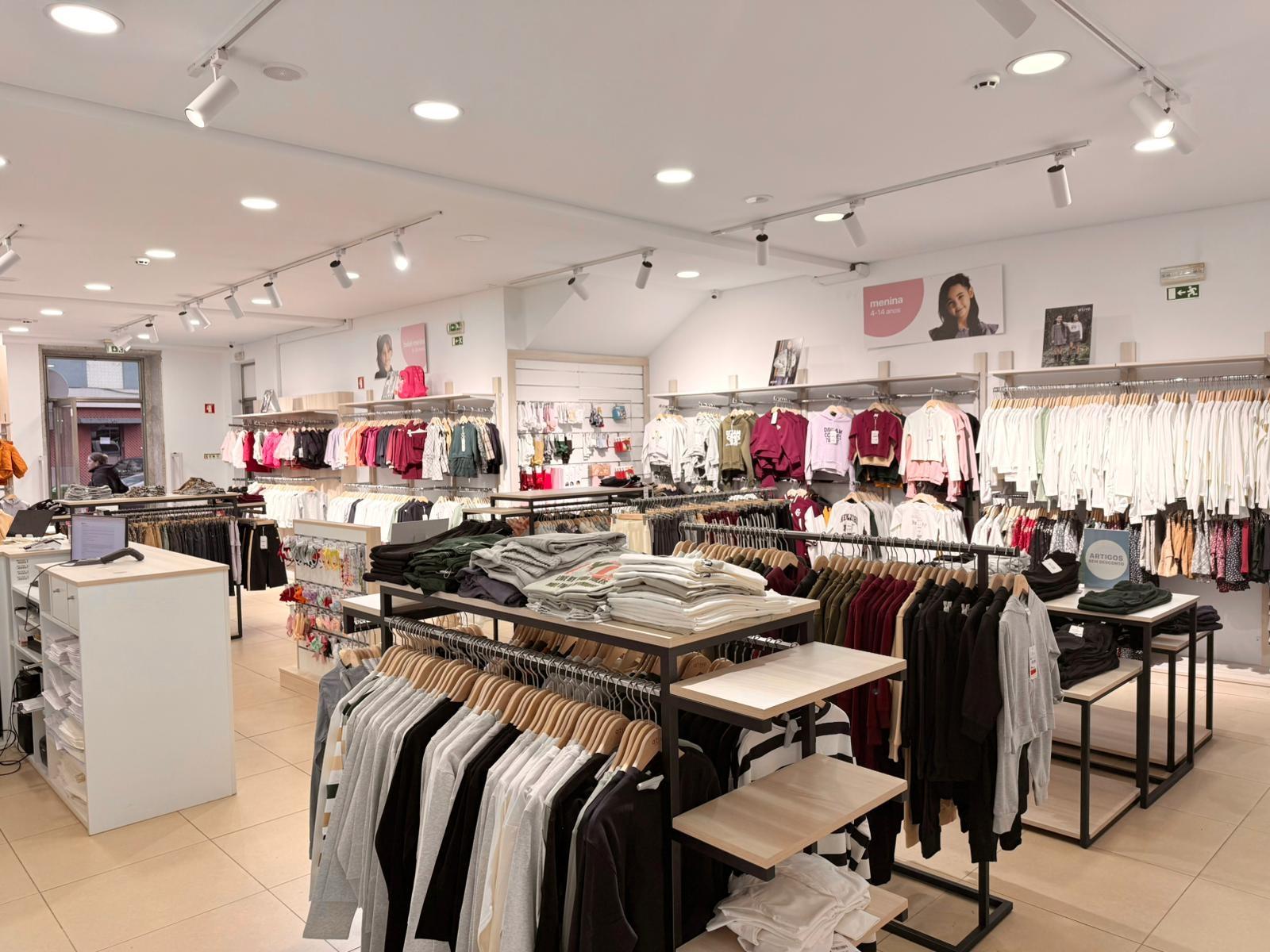 Trespasse de Loja de Roupas Infantis!