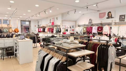 Trespasse de Loja de Roupas Infantis!