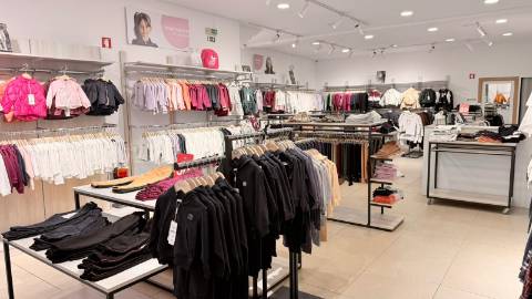 Trespasse de Loja de Roupas Infantis!