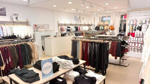 Trespasse de Loja de Roupas Infantis!