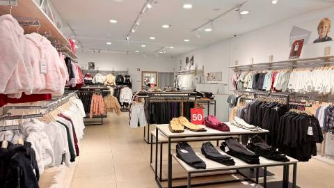 Trespasse de Loja de Roupas Infantis!