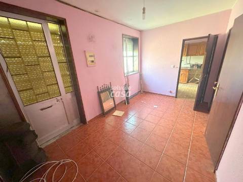 T2+2 localizado a poucos metros da Estação do Metro!