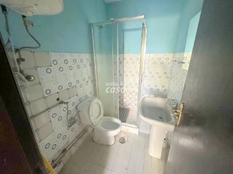 T2+2 localizado a poucos metros da Estação do Metro!