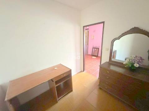 T2+2 localizado a poucos metros da Estação do Metro!