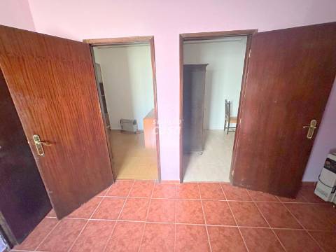 T2+2 localizado a poucos metros da Estação do Metro!