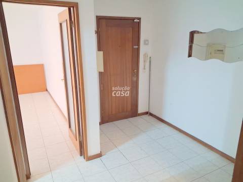 Apartamento T3 TOTALMENTE REMODELADO!