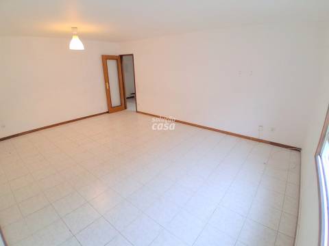 Apartamento T3 TOTALMENTE REMODELADO!