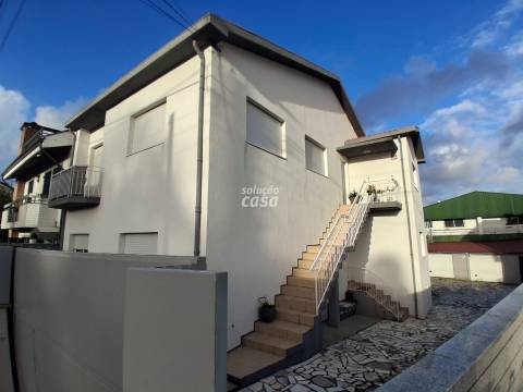 Andar Moradia T3 Venda em Gondomar (São Cosme), Valbom e Jovim,Gondomar