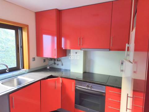 Apartamento T1 localizado a cerca de 700 metros da estação de metro de São Bento.