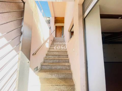 Moradia T3 localizada a 3 minutos de carro da N222!