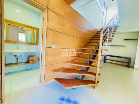 Moradia T3 localizada a 3 minutos de carro da N222!