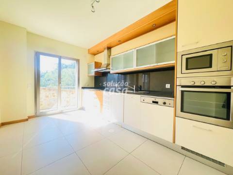 Moradia T3 localizada a 3 minutos de carro da N222!