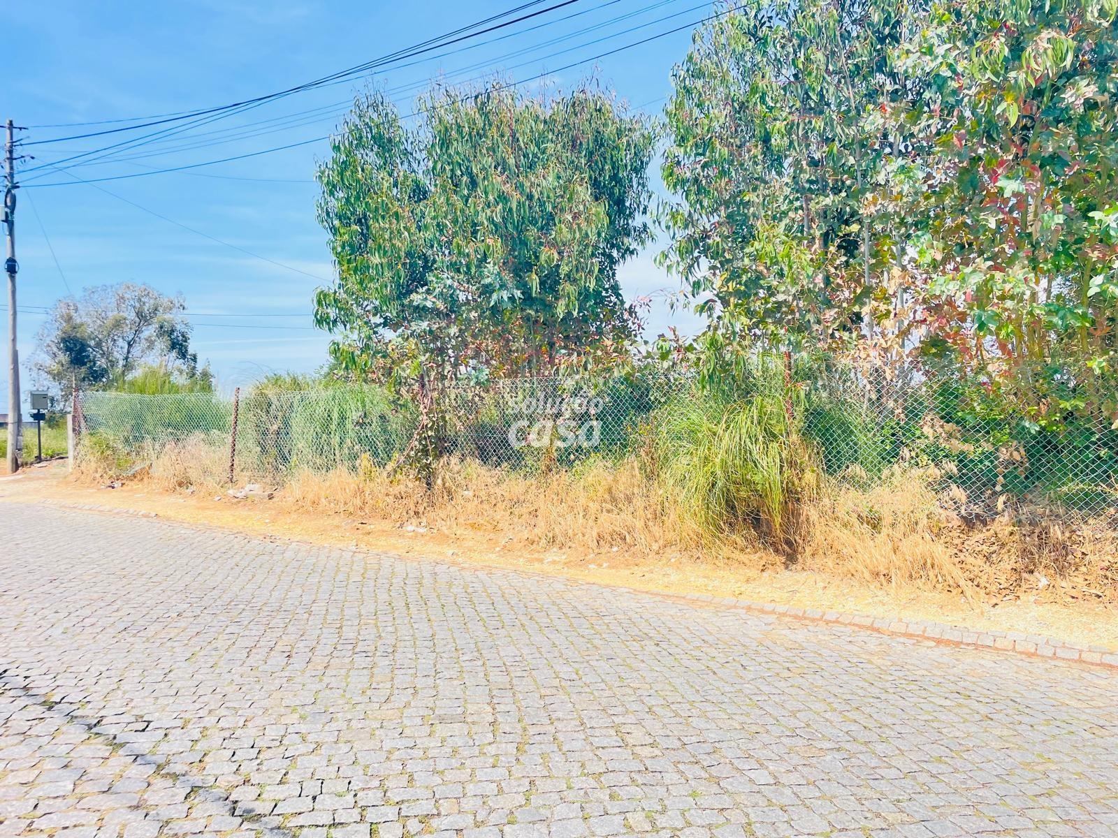 Terreno para Construção com 600m2 localizado em Gulpilhares!