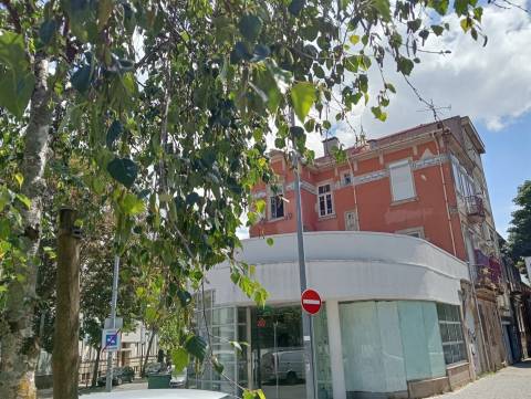 📍 Prédio no centro do Porto!